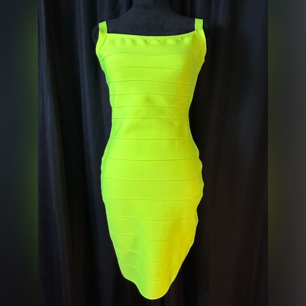 AKIRA Bandage Neon Yellow Green Dress Size Large n17